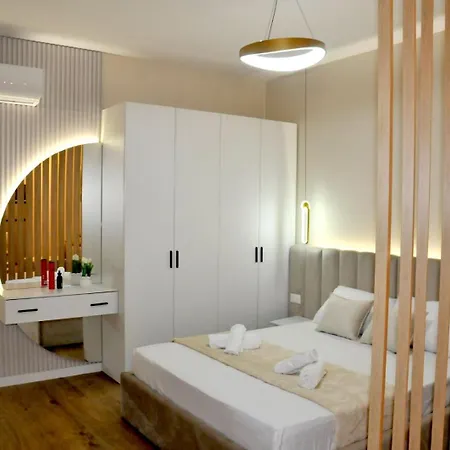 Juar - Modern Pensjonat Tirana