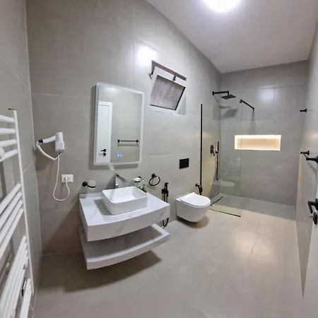 Juar - Modern Guest house