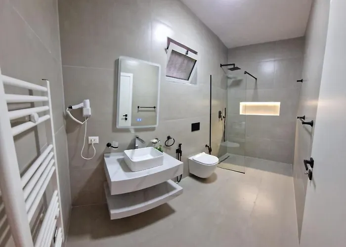 Juar - Modern בית הארחה