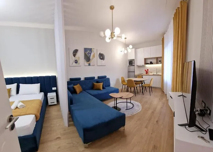 Juar - Modern 3* טיראנה