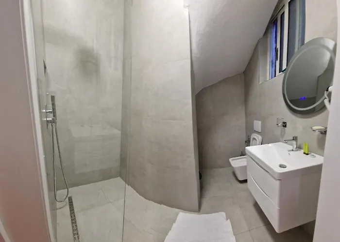 בית הארחה Juar - Modern 3*