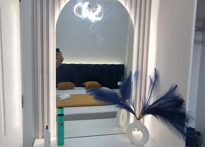 Juar - Modern טיראנה