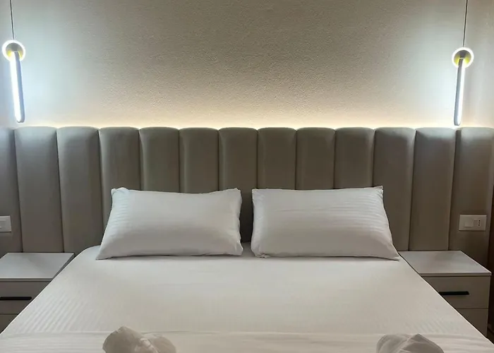 בית הארחה Juar - Modern טיראנה